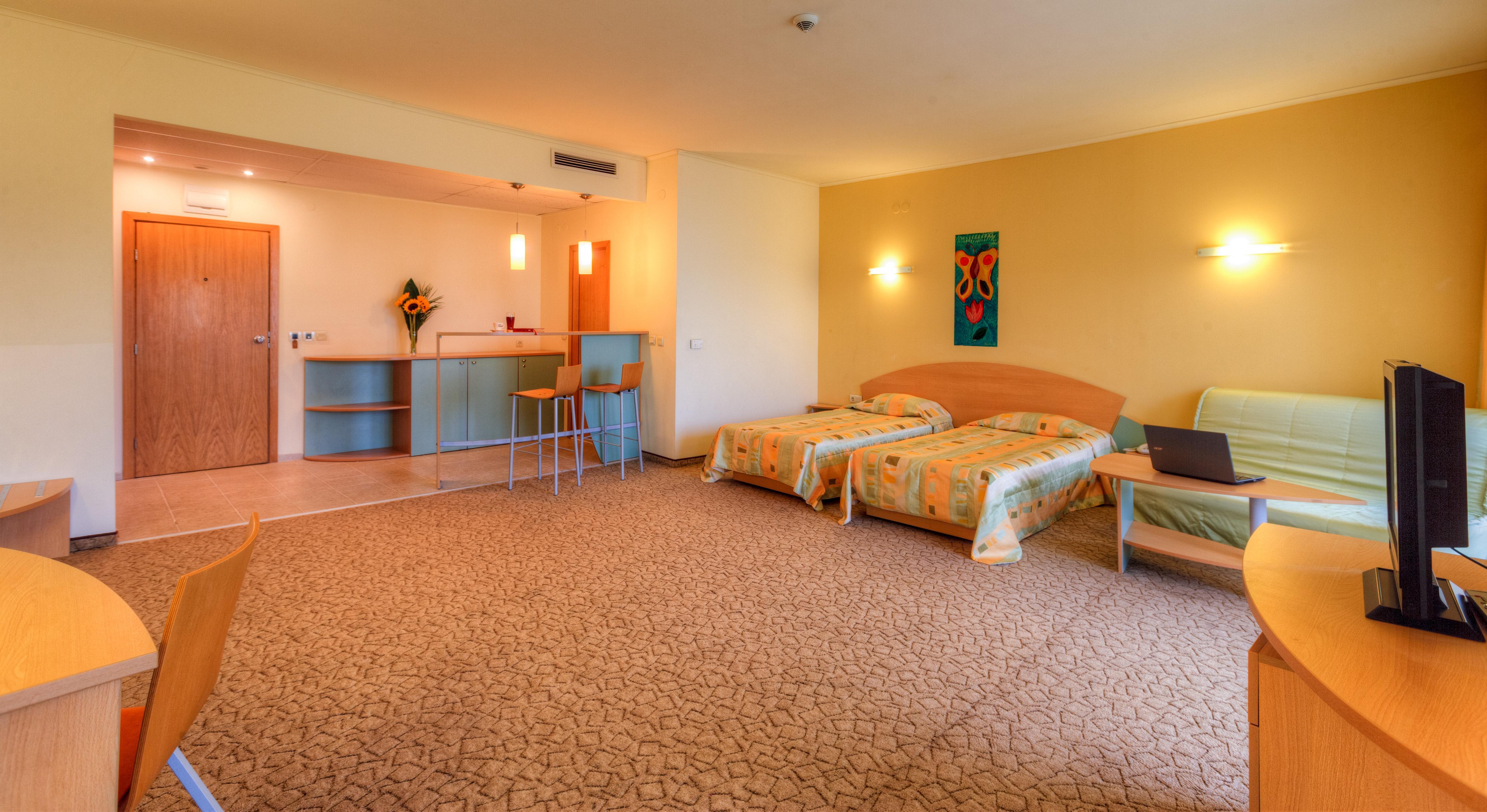 גולדן סנדס Atlas Hotel מראה חיצוני תמונה