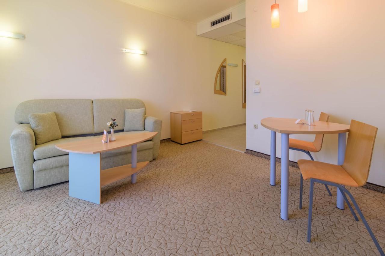 גולדן סנדס Atlas Hotel מראה חיצוני תמונה