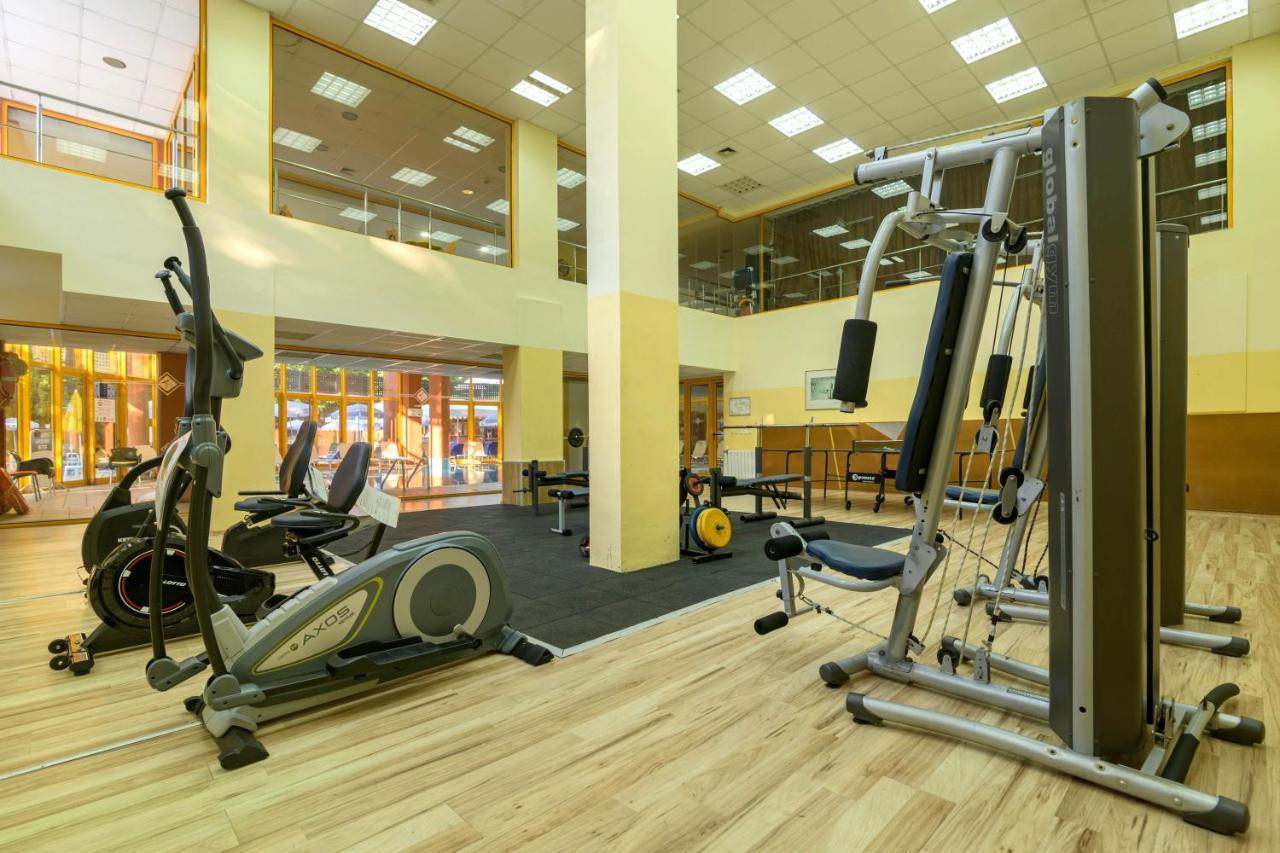 גולדן סנדס Atlas Hotel מראה חיצוני תמונה