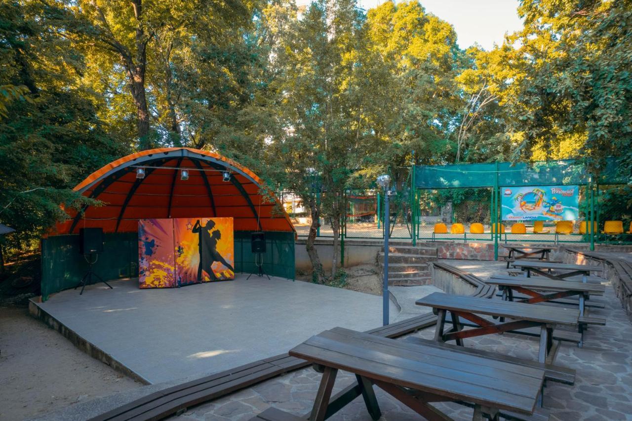 גולדן סנדס Atlas Hotel מראה חיצוני תמונה